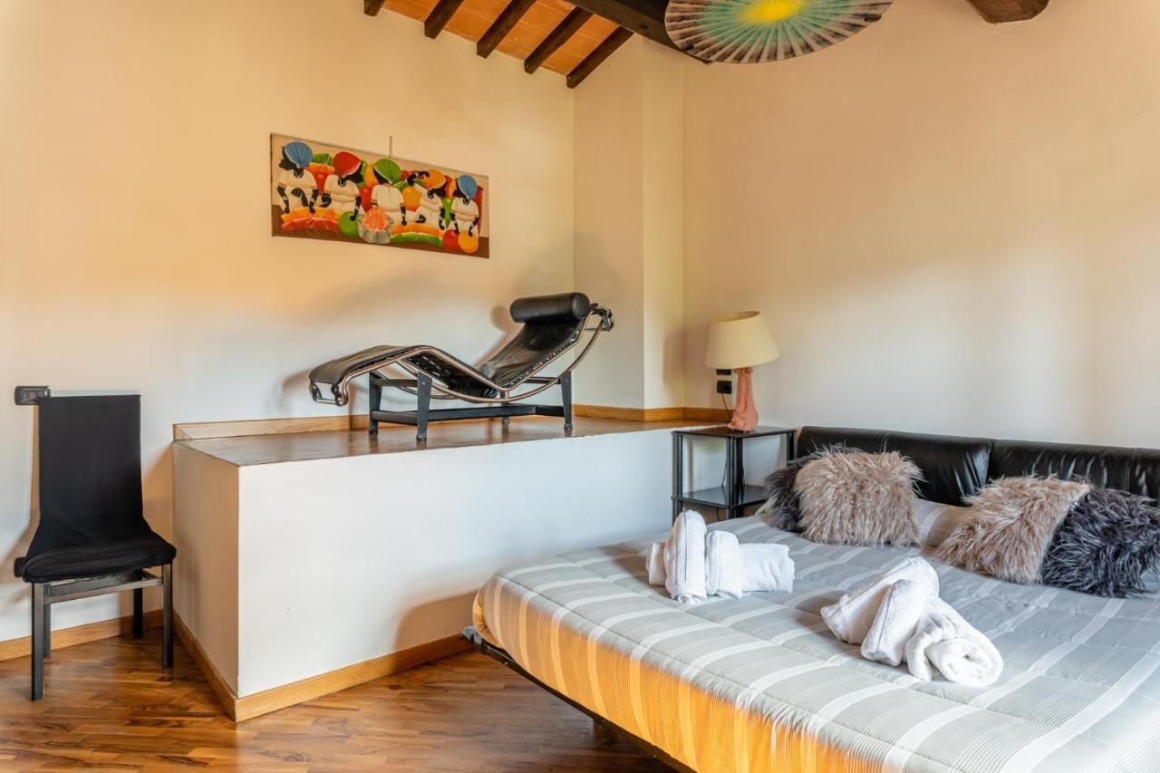 Casa Vecchia Rooms And Parking غامباسي تيرمي المظهر الخارجي الصورة