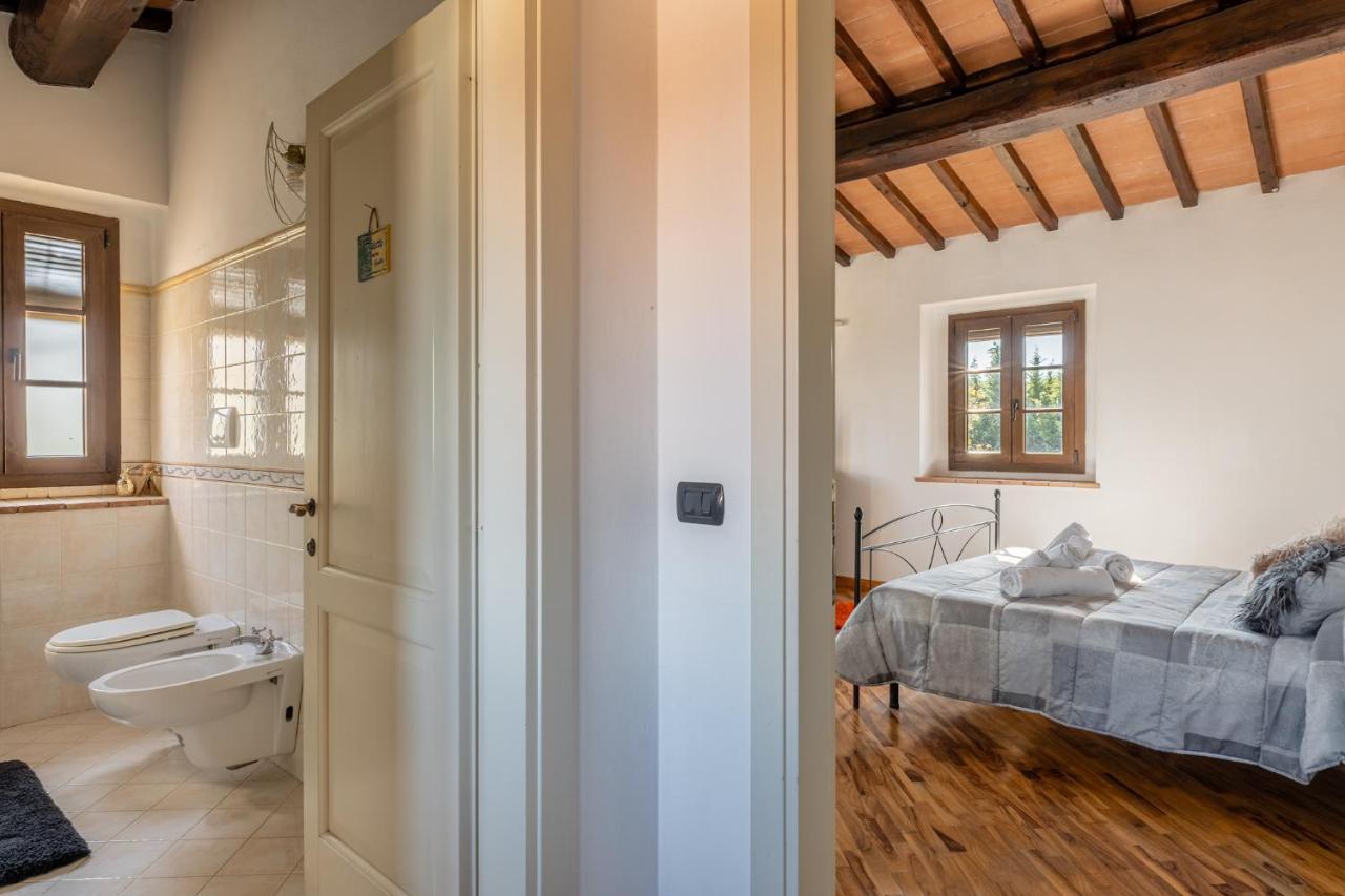 Casa Vecchia Rooms And Parking غامباسي تيرمي المظهر الخارجي الصورة