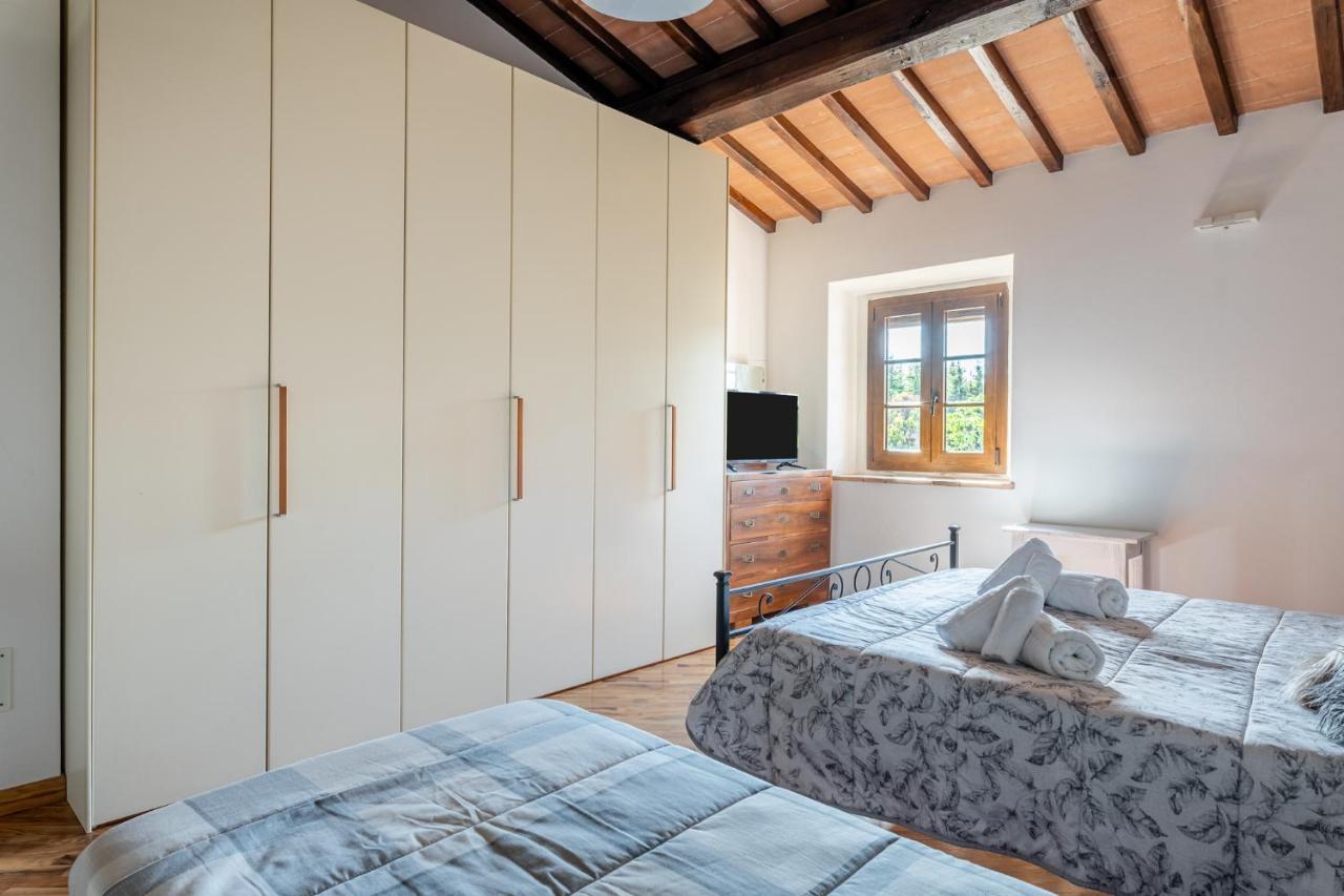 Casa Vecchia Rooms And Parking غامباسي تيرمي المظهر الخارجي الصورة