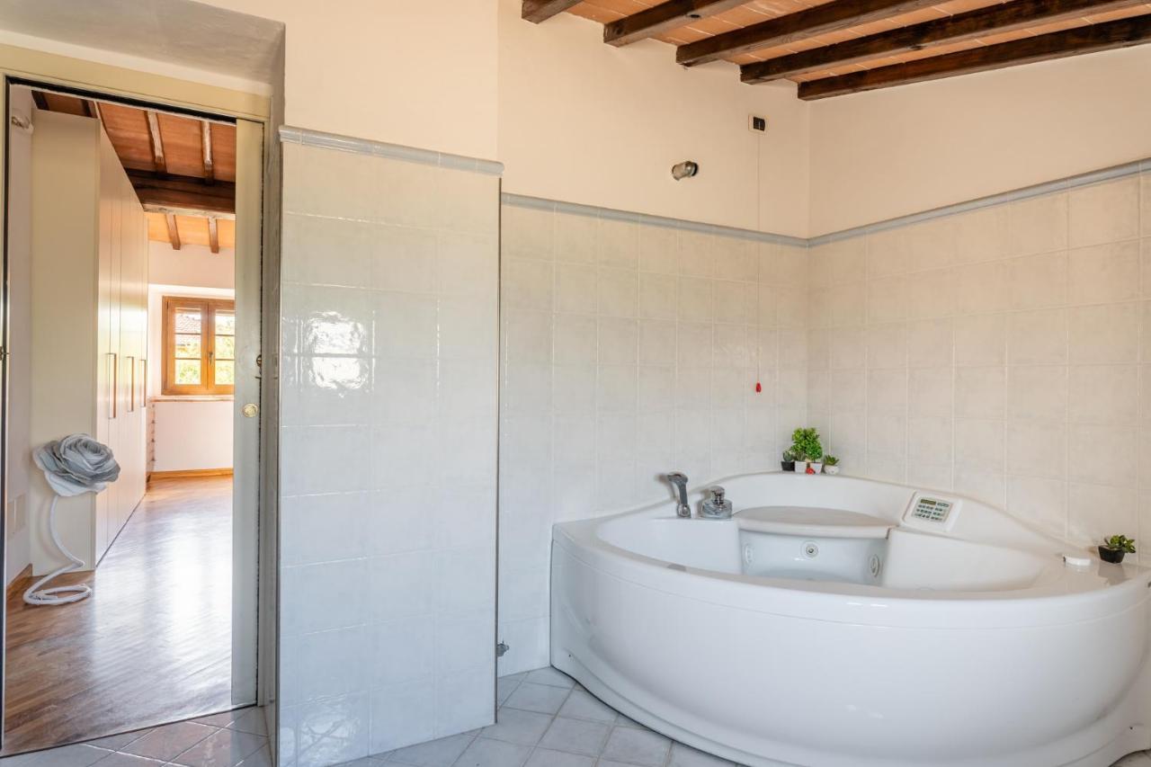 Casa Vecchia Rooms And Parking غامباسي تيرمي المظهر الخارجي الصورة
