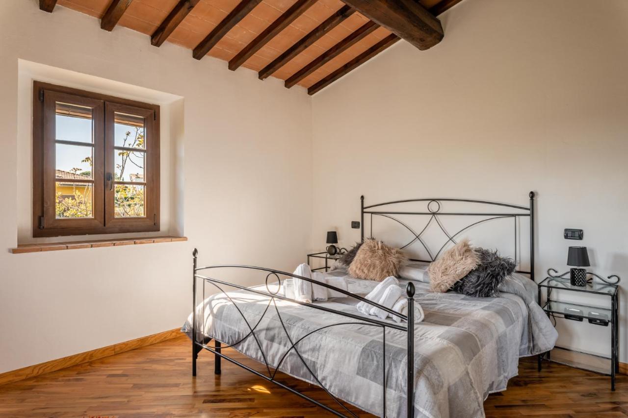 Casa Vecchia Rooms And Parking غامباسي تيرمي المظهر الخارجي الصورة